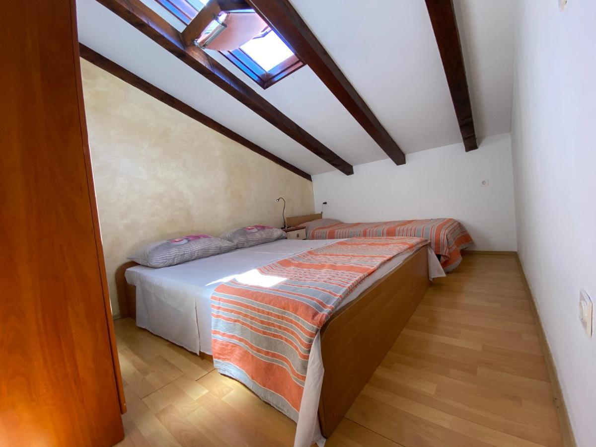 Apartments Tajana Novigrad  Exterior photo